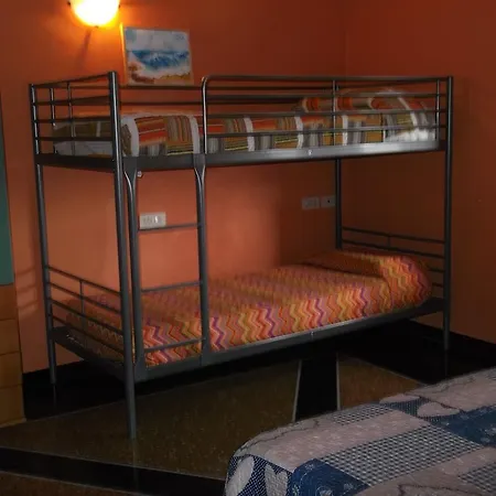Hotell Caprile 2*